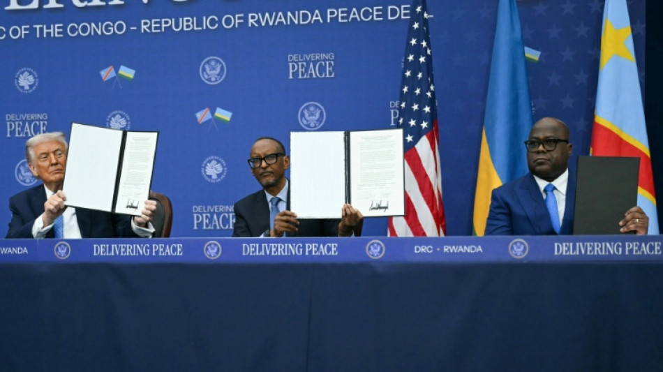  Líderes de Ruanda e RD Congo firmam acordo de paz em Washington  