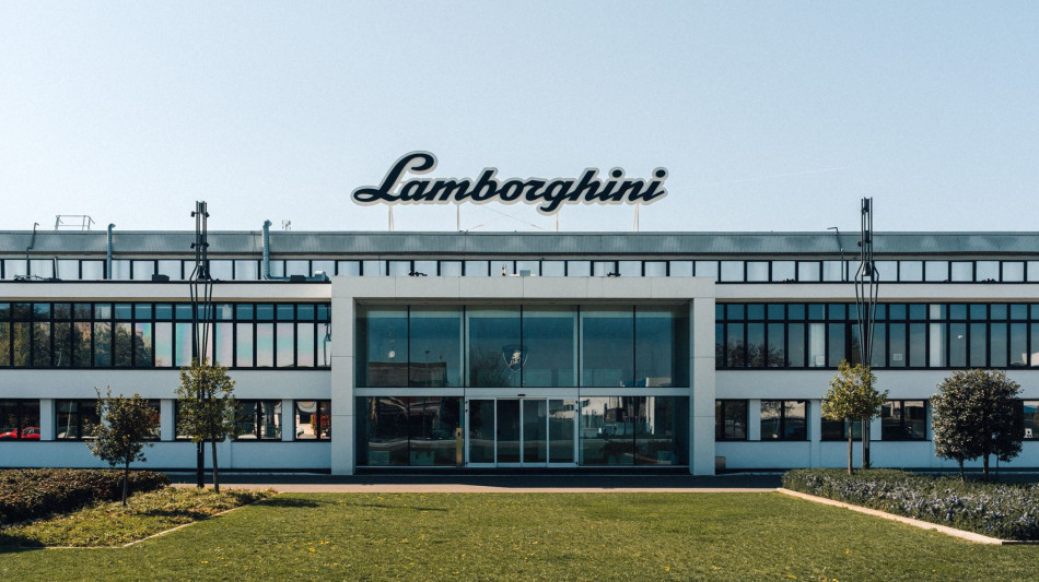  Lamborghini chiude il semestre con un fatturato di 1,74 miliardi di euro 