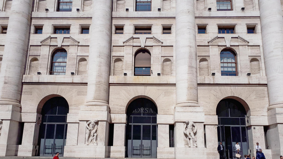 Borsa: Milano gira in calo (-0,2%) con l'Europa e i future Usa