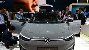 "Situation ist sehr kritisch": Volkswagen stellt Belegschaft auf Einschnitte ein
