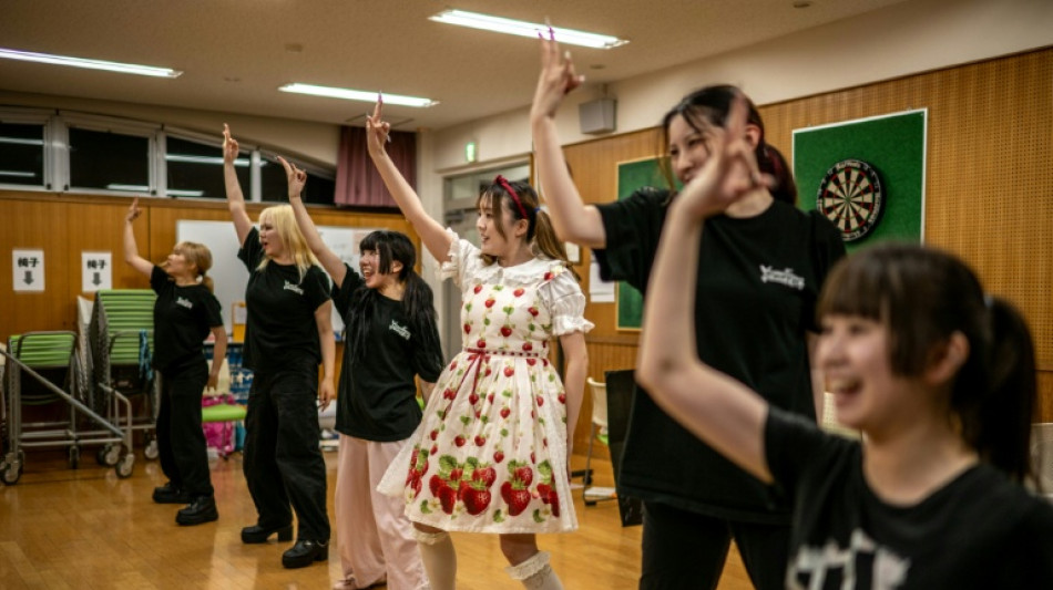  Japan feminist theatre fights misogyny in 'cute' fashion 