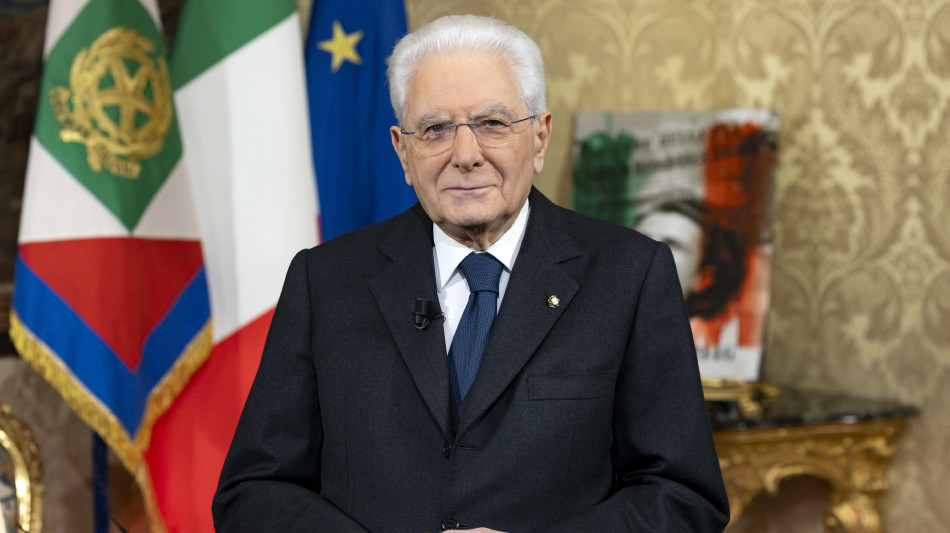 Mattarella, stampa antidoto contro abusi poteri pubblici e privati