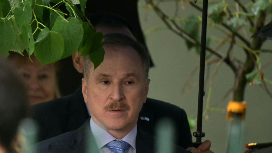  EEUU condiciona su apoyo financiero despu&eacute;s de 2027 a que Argentina siga "hacia la derecha" 