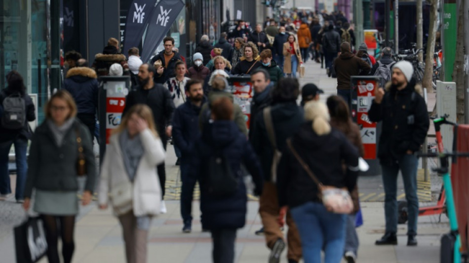 Konsumklima verbessert sich dank sinkender Energiepreise zum vierten Mal in Folge