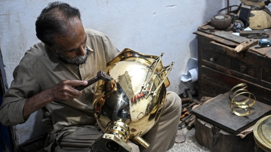  Pakistan's last antique restorers give old treasures new life 