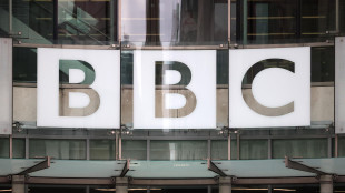 La Bbc sotto pressione, cala la scure dei tagli su costi e dipendenti