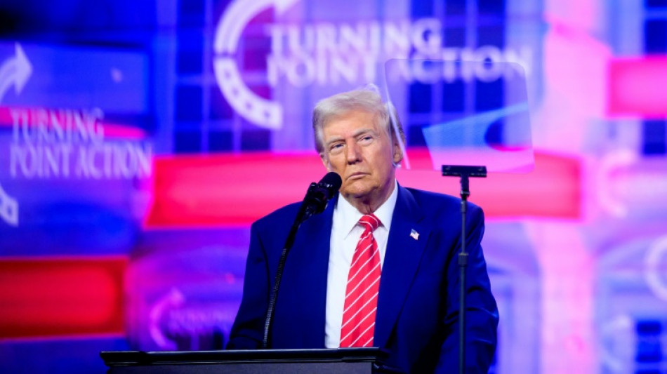 Trump dit vouloir "stopper le d&eacute;lire transgenre" d&egrave;s son premier jour