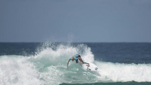 Australiana entra no Guinness World Records após surfar onda mais alta sem ajuda de jet-ski