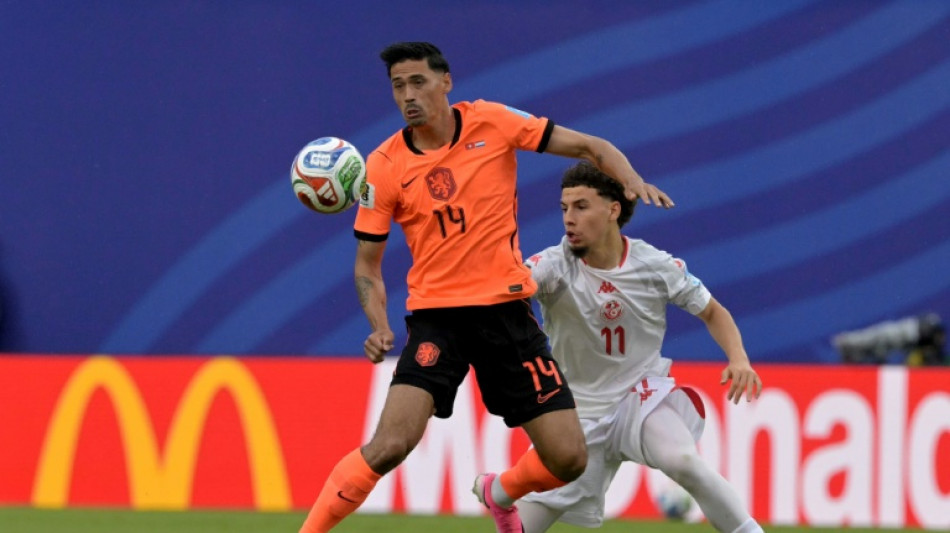 Reijnders deixa o Manchester City rumo &agrave; Ar&aacute;bia Saudita 