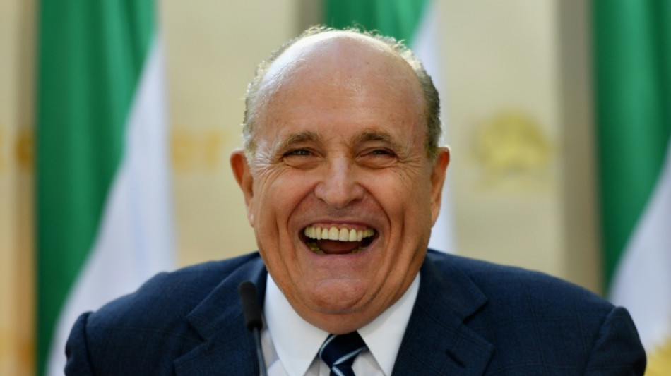  Ex-prefeito de Nova York Giuliani est&aacute; hospitalizado em condi&ccedil;&atilde;o 'cr&iacute;tica', diz porta-voz
 