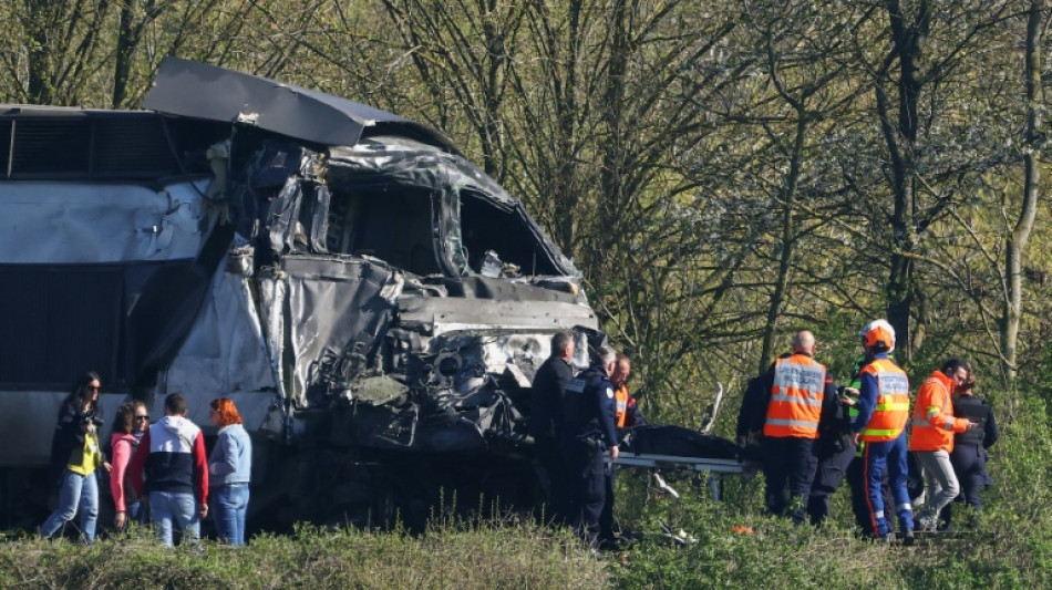  Pas-de-Calais: un conducteur de TGV tu&eacute; dans un accident, un chauffeur routier en garde &agrave; vue 