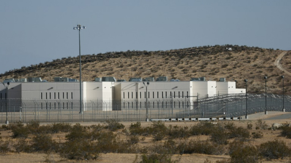 Detención de inmigrantes es un maná económico para prisiones privadas en EEUU