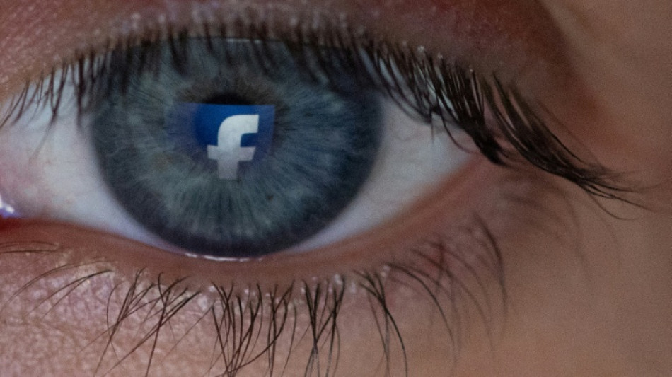  Mehrheit sorgt sich um &ouml;ffentlichen Einfluss sozialer Medien - Verzicht kaum Thema 