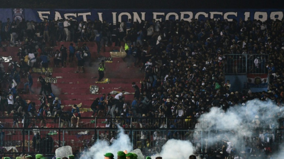 127 Tote nach gewaltsamen Ausschreitungen bei Fußballspiel in Indonesien