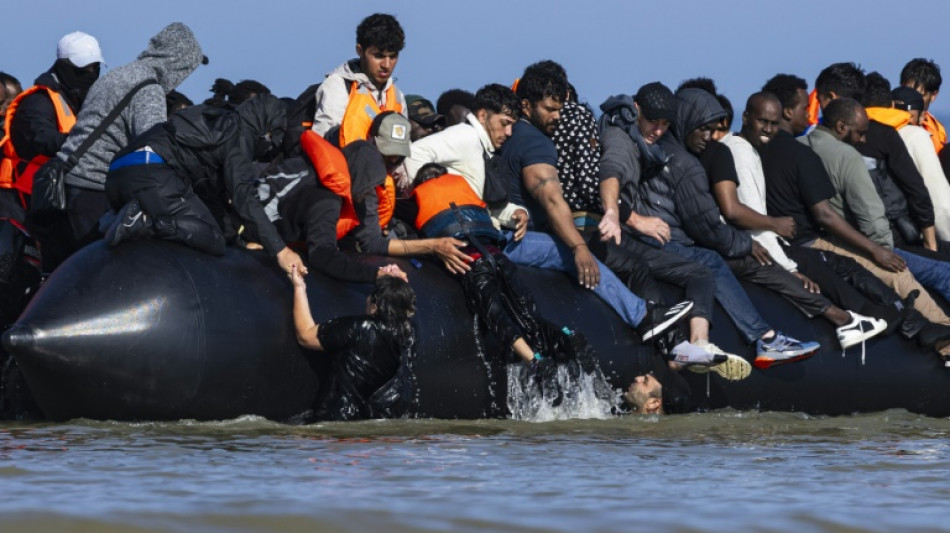 Macron turns to politics on second day of UK state visit