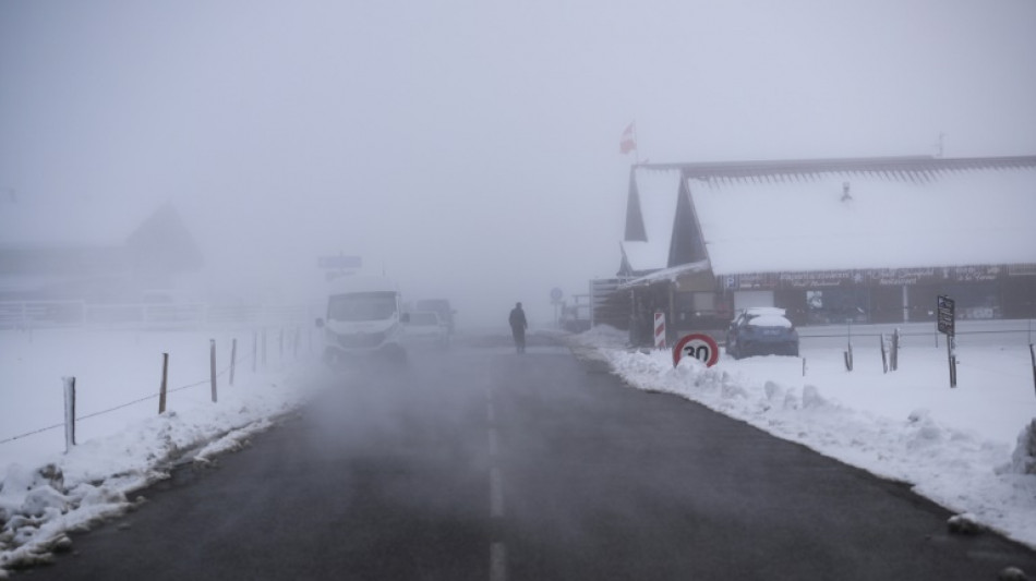 Avalanches: un décès en Savoie, toujours en vigilance orange