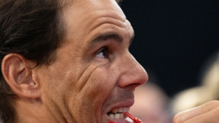 Nadal vuelve a los entrenamientos a un d&iacute;a del debut en Par&iacute;s