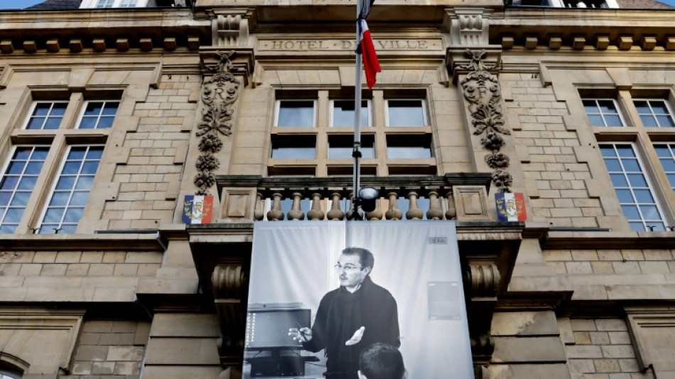 Assassinat de Samuel Paty: le parquet antiterroriste demande que 14 personnes soient jug&eacute;es