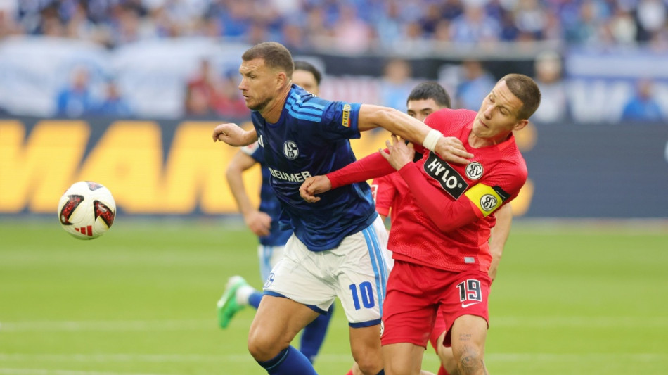  Schalke und Elversberg gehen mit Remis in die L&auml;nderspielpause 