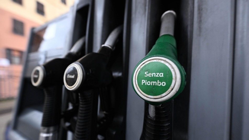  Codacons, su rifornimenti Pasqua maxi-stangata da 1,3 miliardi 