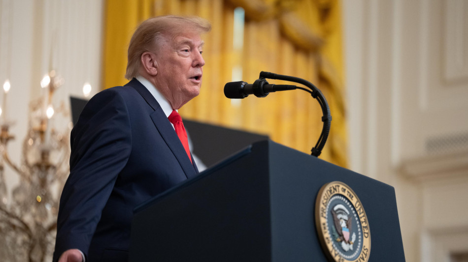  Trump, Zelensky vuole creare problemi al mondo 