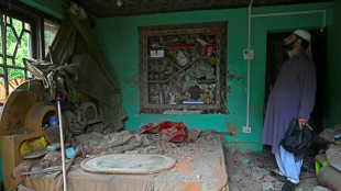 Pakistan warns won't de-escalate as conflict with India spirals