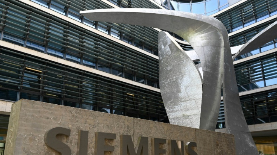 Siemens meldet "starkes" Quartal und hebt Prognosen für 2023