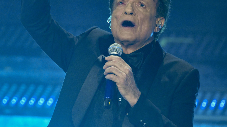  Massimo Ranieri rilancia gli anni Sessanta, 'oggi non si fanno pi&ugrave; canzoni' 