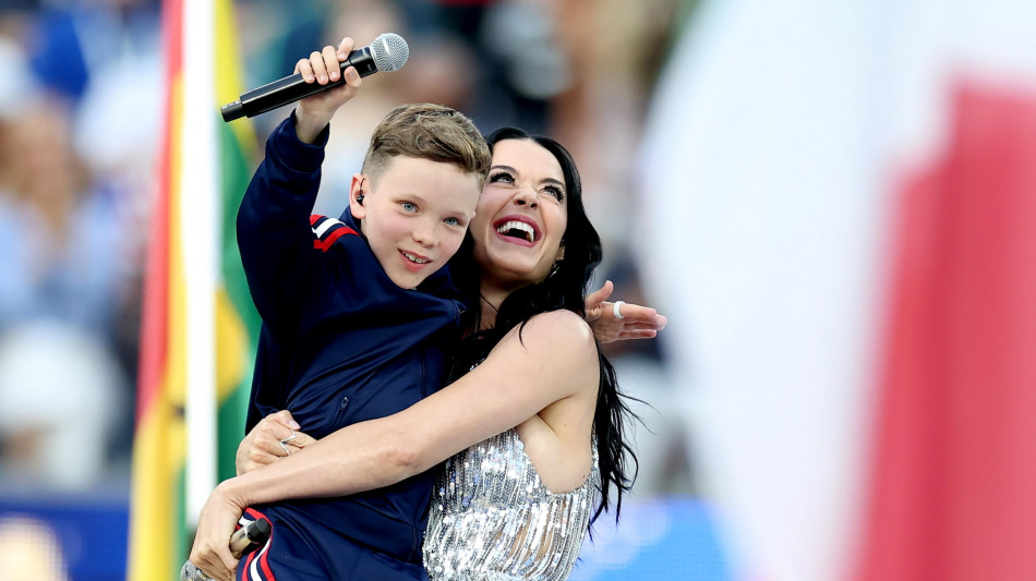  Mondiali: a 10 anni canta con Katy Perry, bimbo norvegese affascina Los Angeles 