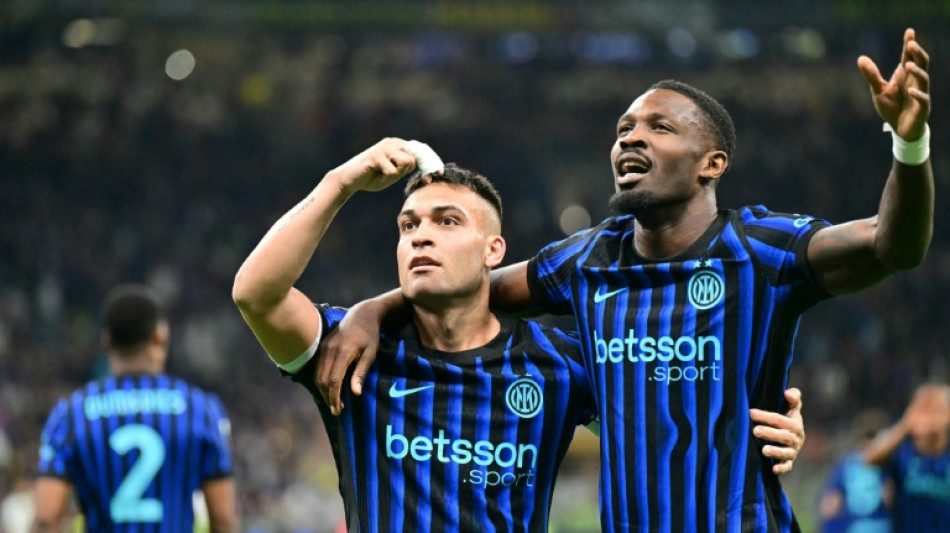  Italie: l'Inter, port&eacute; par sa "ThuLa", surclasse l'AS Rome et entrevoit le titre 
