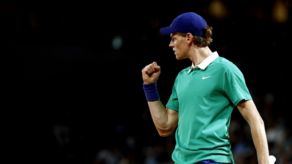 Roland Garros: Sinner ai quarti, batte Rublev in tre set