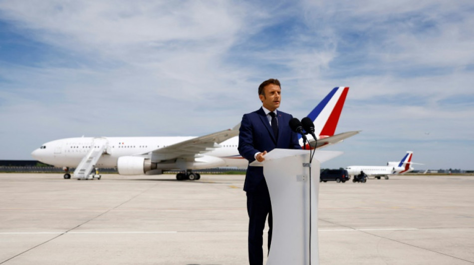 Macron reclama una mayor&iacute;a "s&oacute;lida" en las legislativas en Francia