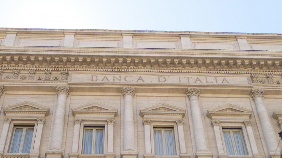 Bankitalia, balzo esposti clienti per carte e homebanking