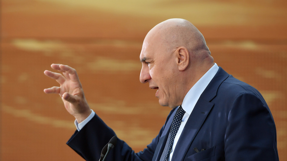 Crosetto, livello di attenzione aumentato nelle basi italiane