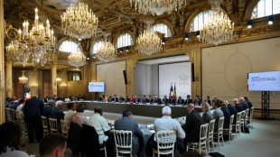 Ind&eacute;pendantistes et loyalistes signent un accord actant un "Etat de la Nouvelle-Cal&eacute;donie"