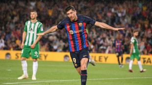 Líder Barcelona recebe Osasuna, que já pensa na final da Copa do Rei