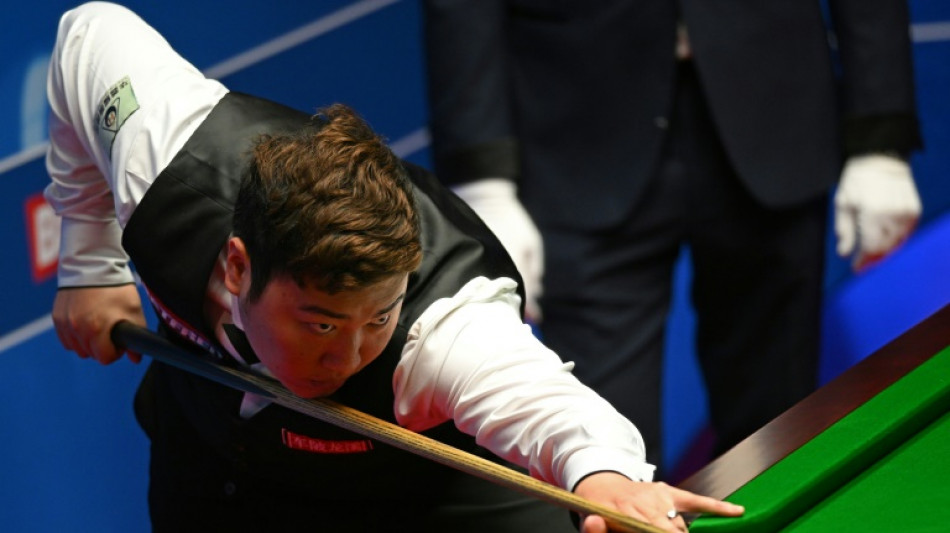 Ten Chinese snooker players charged in fixing probe