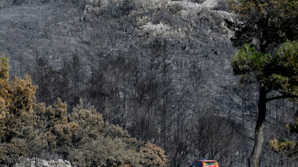 Aude: "vigilance maximale" face au risque de réactivation du feu