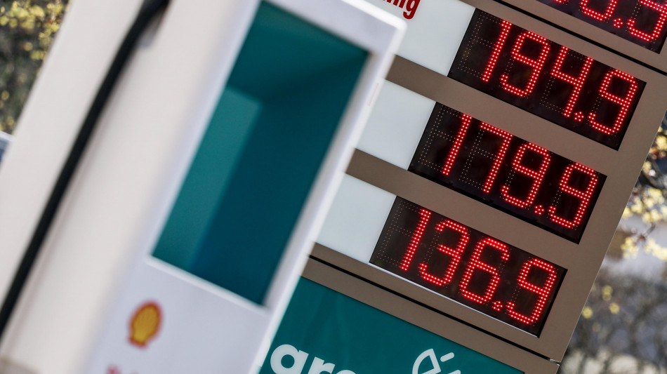 Opec+ potrebbe considerare aumento produzione pi&ugrave; consistente dopo Iran