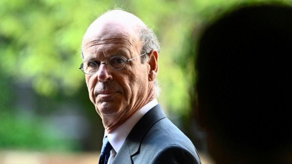 D&eacute;port d'Eric Lombard: un casse-t&ecirc;te in&eacute;dit pour le gouvernement