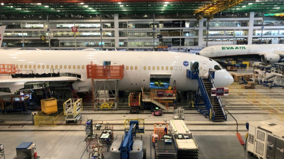 Dans l'usine du long-courrier 787, Boeing se pr&eacute;pare au red&eacute;collage