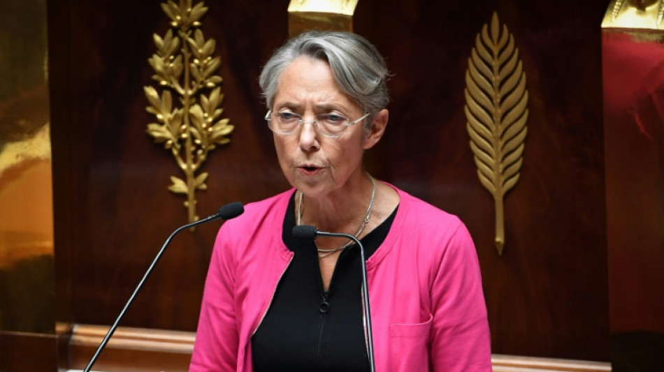 A l'Assemblée, Borne appelle à