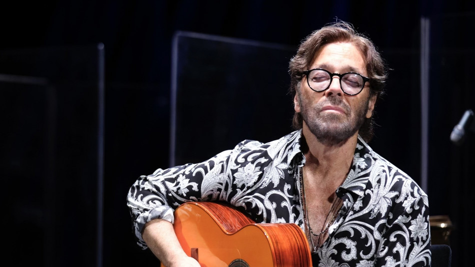  Il chitarrista Al Di Meola al Bologna Jazz Festival col suo Acustic Trio 