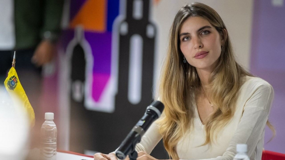 Un'italiana presiede il rimpatrio dei venezuelani dagli Usa