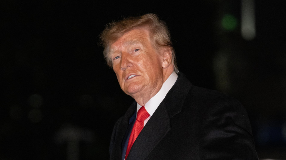  Trump: 'L'attacco all'aeroporto di Riad non &egrave; accettabile' 