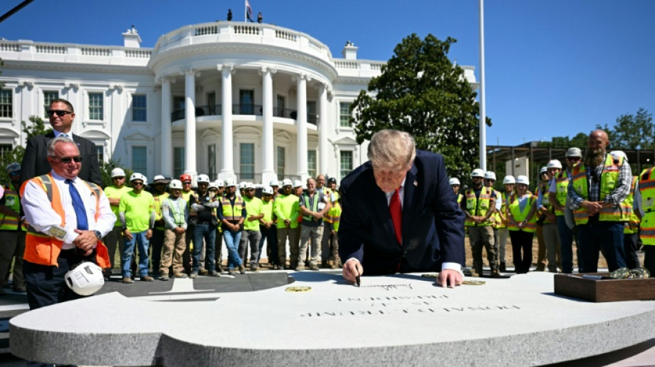  Trump apresenta novo heliporto da Casa Branca 