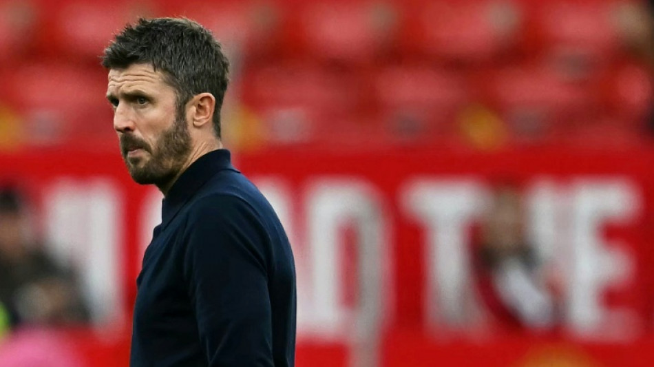  Carrick confident Man Utd can 'work through' tough time 