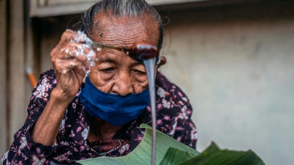 Elderly Indonesian culinary legend's sweet treats stand the test of time