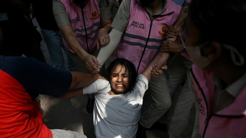  Indische Beh&ouml;rden gehen massiv gegen "Kakerlaken"-Protestbewegung vor 