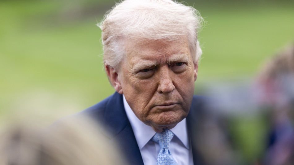  Axios, 'Trump sta creando una squadra per negoziare con l'Iran' 